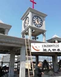 户外塔钟安装现场