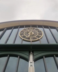 塔钟的安装效果